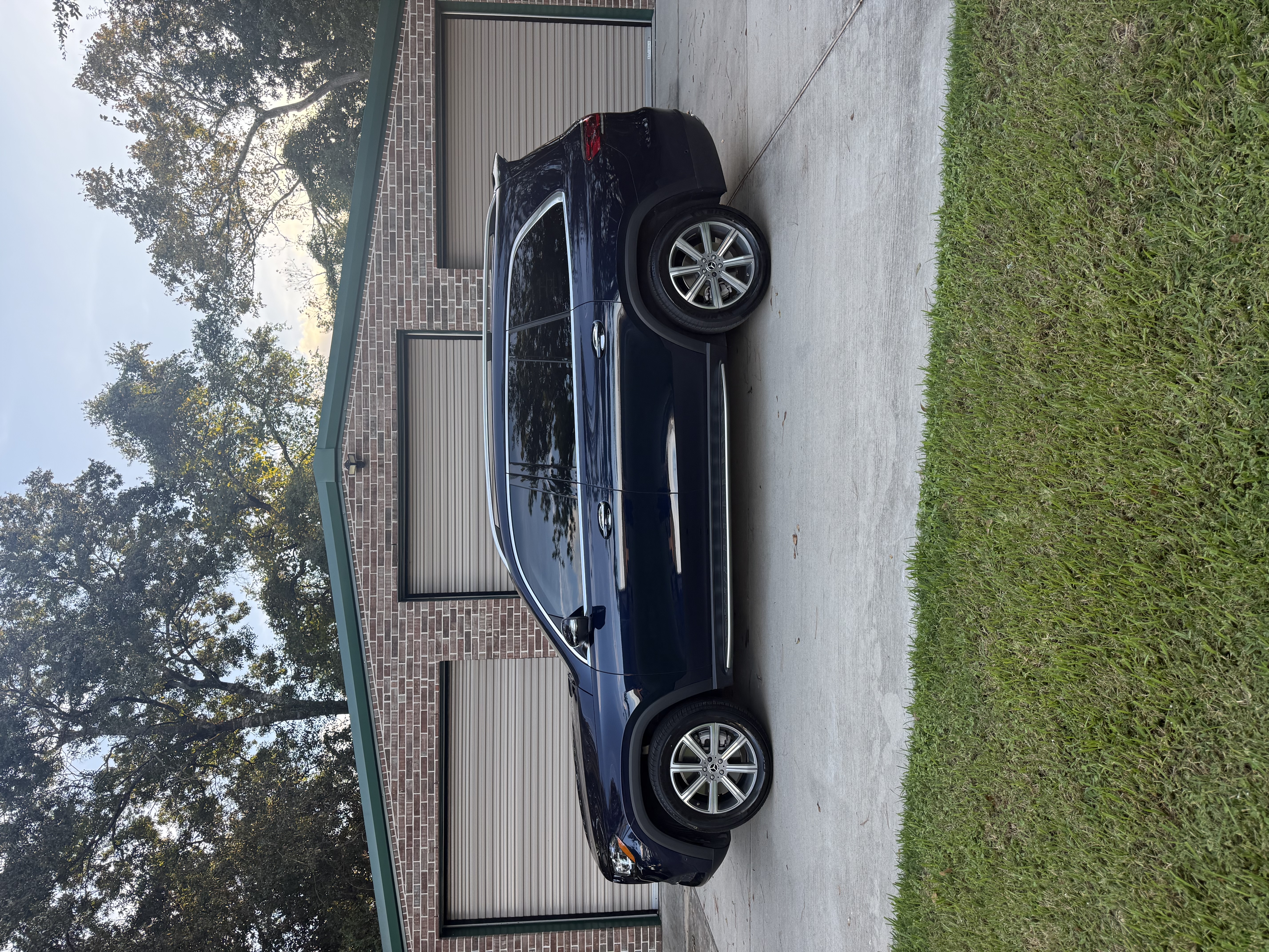 Used 2022 Mercedes-Benz GLS 450 4MATIC image 21