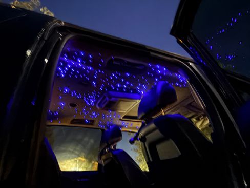 Used 2014 Chevrolet Suburban LT image 18