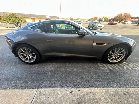 Used 2018 Jaguar F-TYPE Coupe image 4