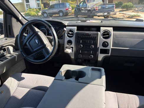 Used 2013 Ford F150 XLT RWD image 8