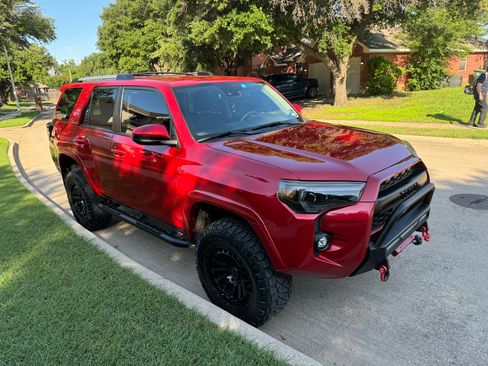 Used 2021 Toyota 4Runner SR5 image 18