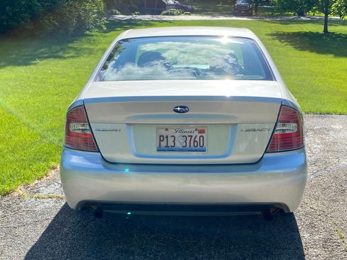 Used 2005 Subaru Legacy 2.5i AWD/4WD image 10