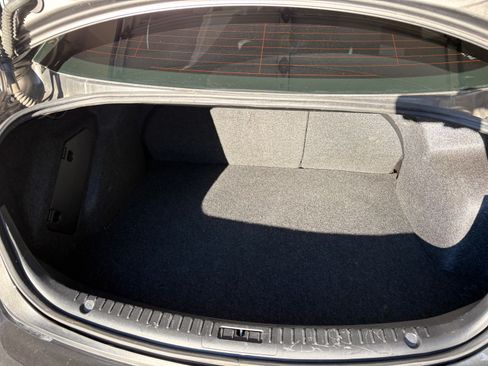 Used 2010 MAZDA MAZDA3 i Touring image 10