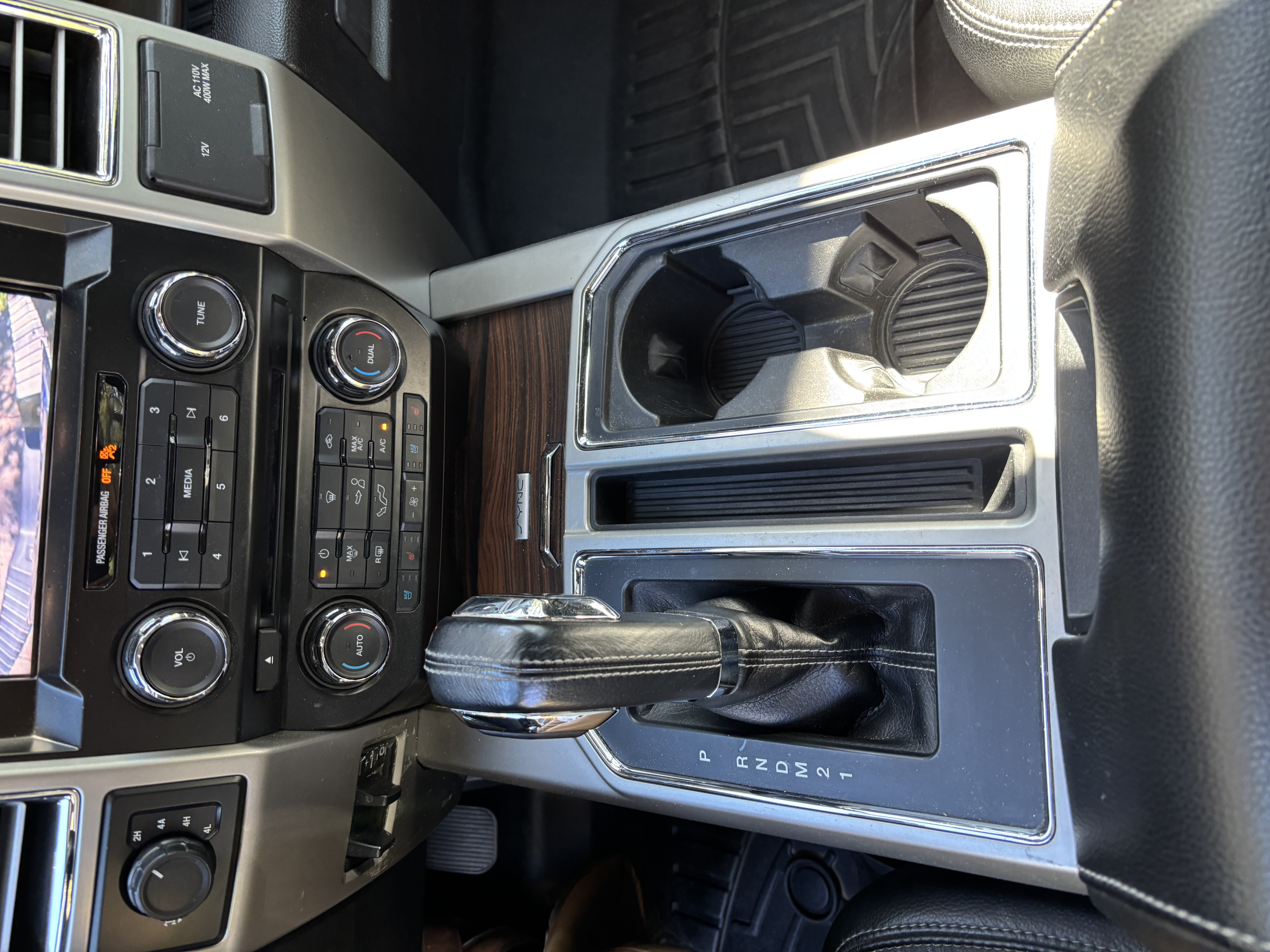 Used 2015 Ford F150 Lariat w/ Equipment Group 501A Mid AWD/4WD image 14