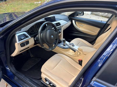 Used 2018 BMW 320i xDrive Sedan w/ Convenience Package image 5