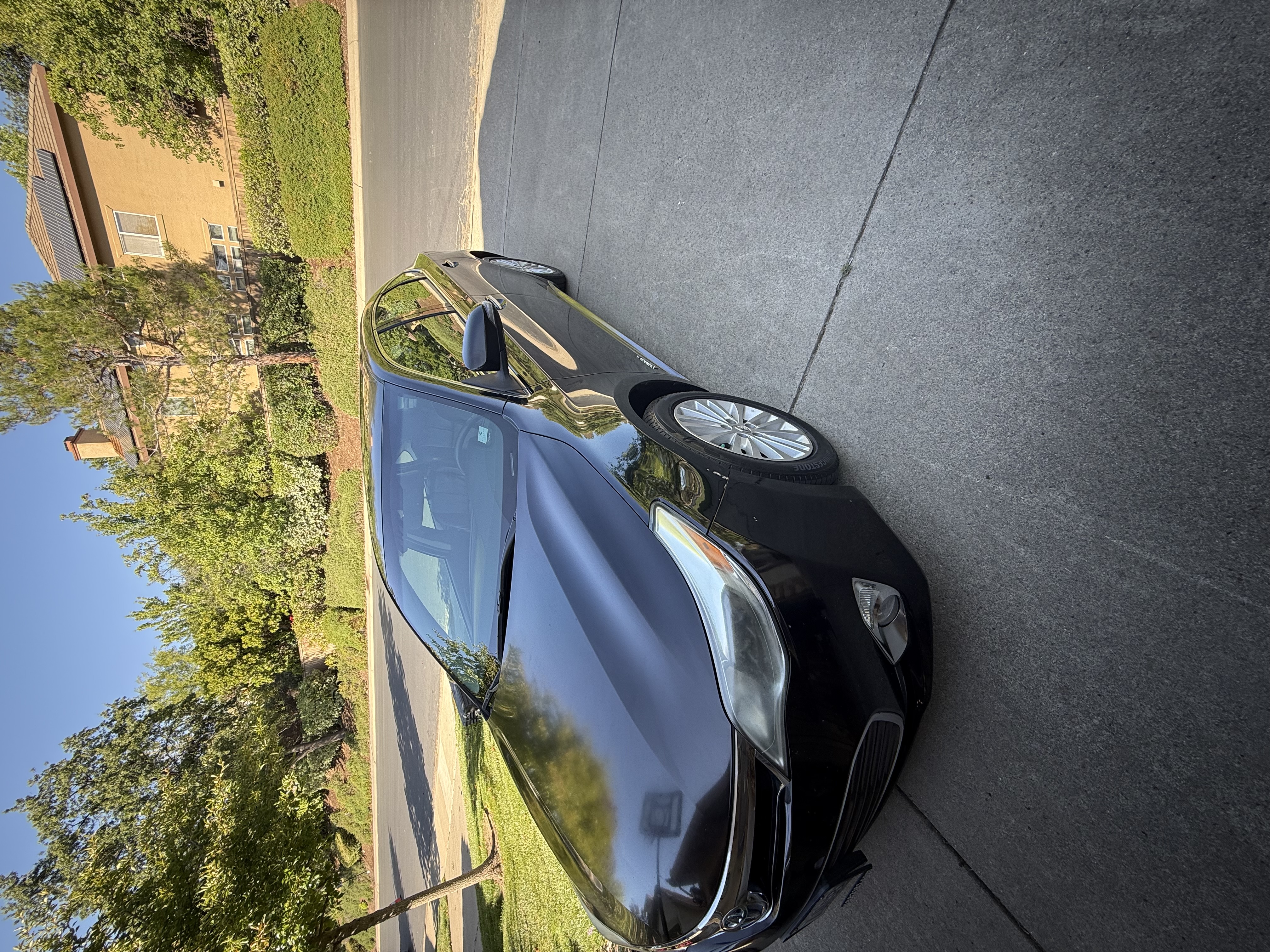 Used 2014 Toyota Avalon Limited FWD image 2