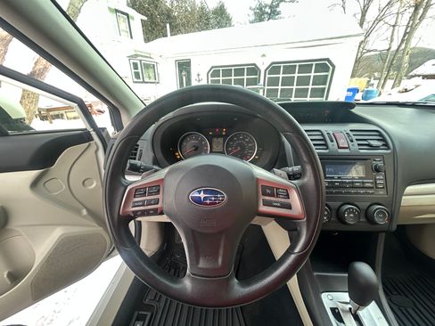 Used 2014 Subaru Crosstrek 2.0i Premium image 15