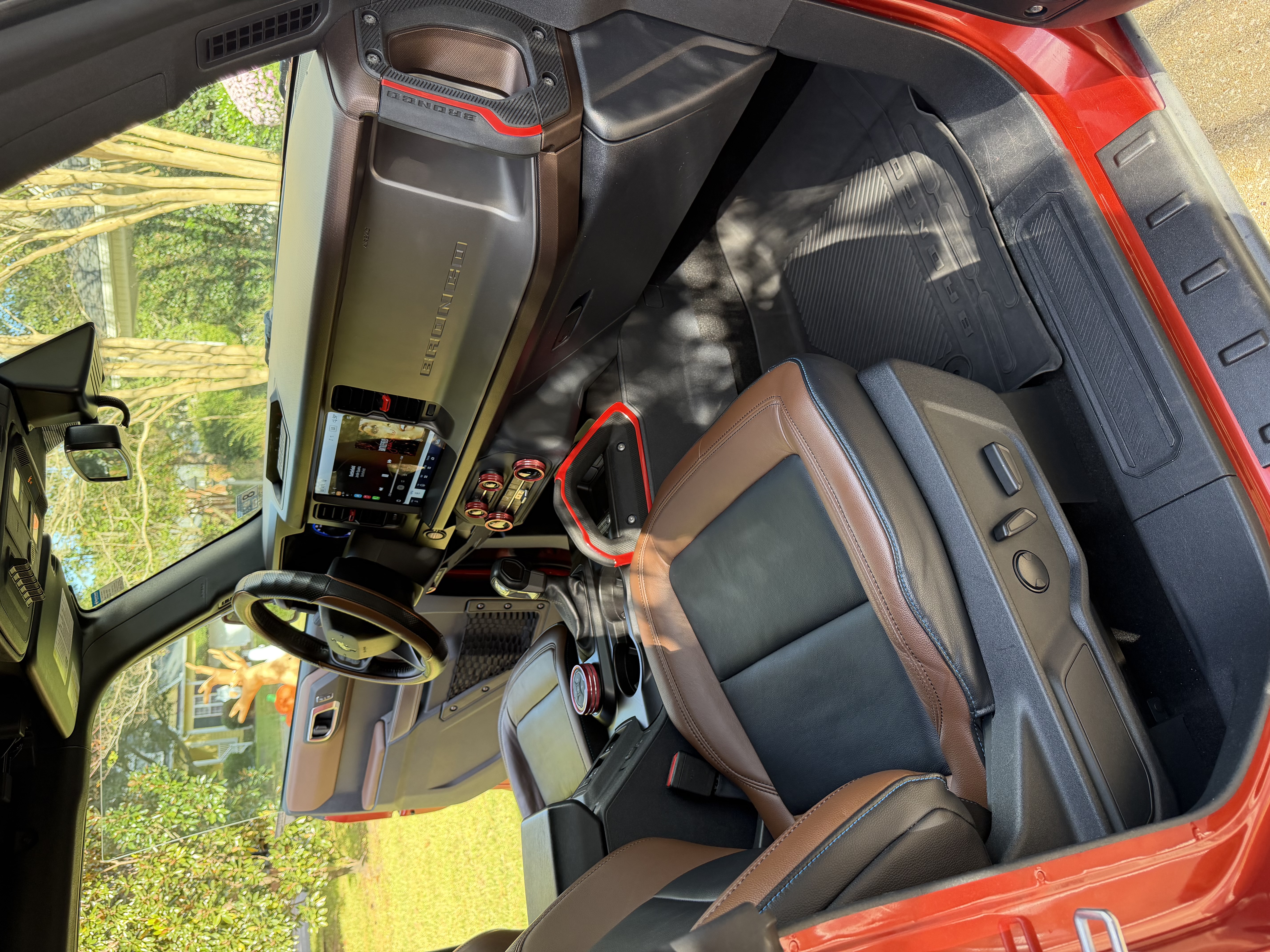 Used 2022 Ford Bronco Outer Banks AWD/4WD image 17