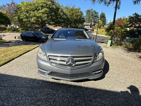 Used 2011 Mercedes-Benz CL 550 4MATIC image 2