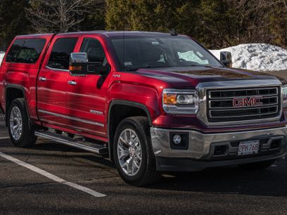 Used 2015 GMC Sierra 1500 SLT w/ SLT Crew Cab Value Package