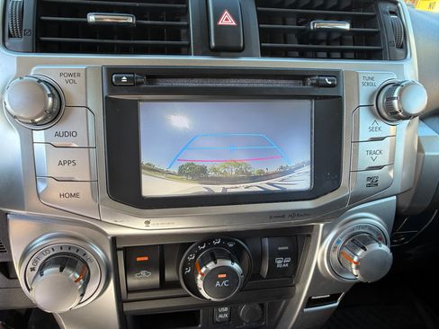 Used 2019 Toyota 4Runner SR5 Premium w/ Convenience Package image 10