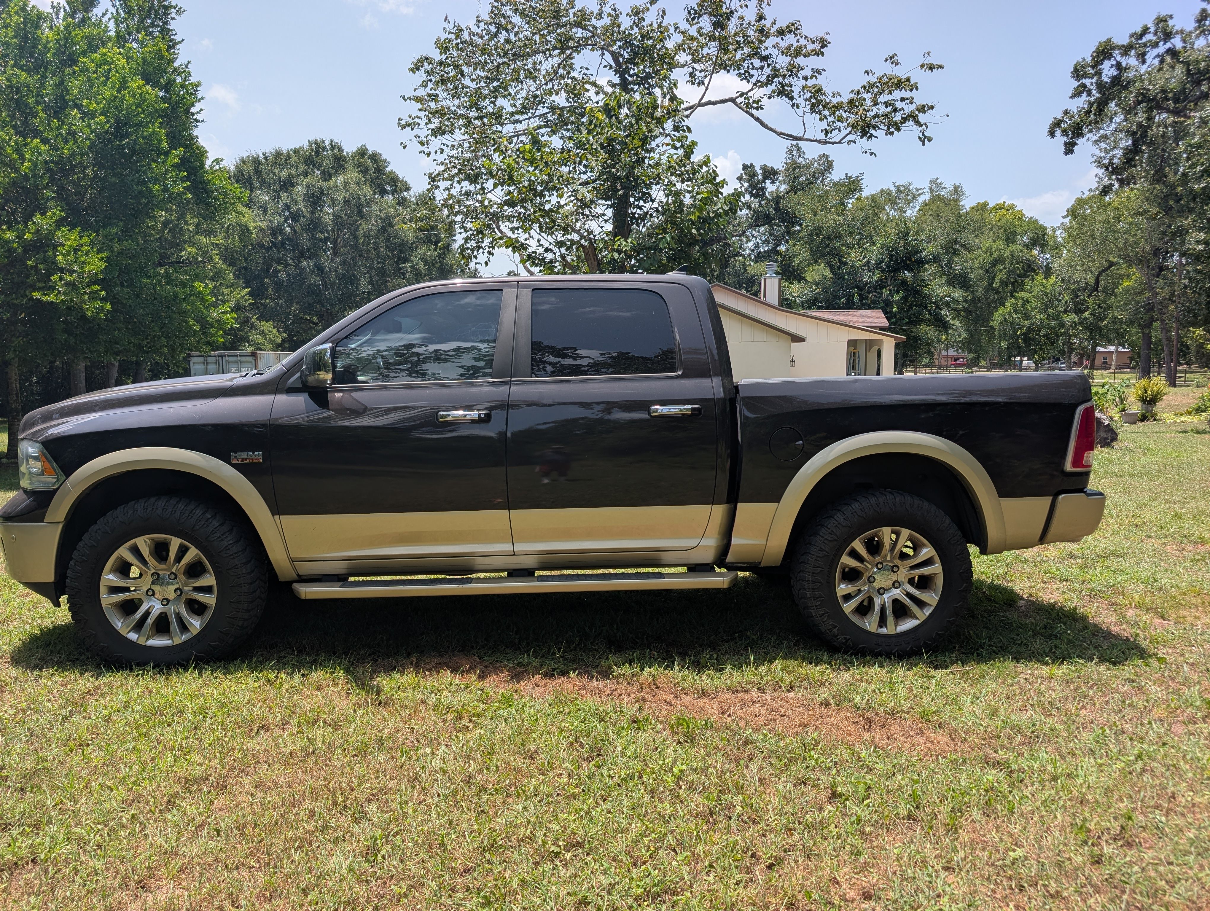 Used 2016 RAM 1500 Laramie Longhorn w/ Convenience Group AWD/4WD image 1