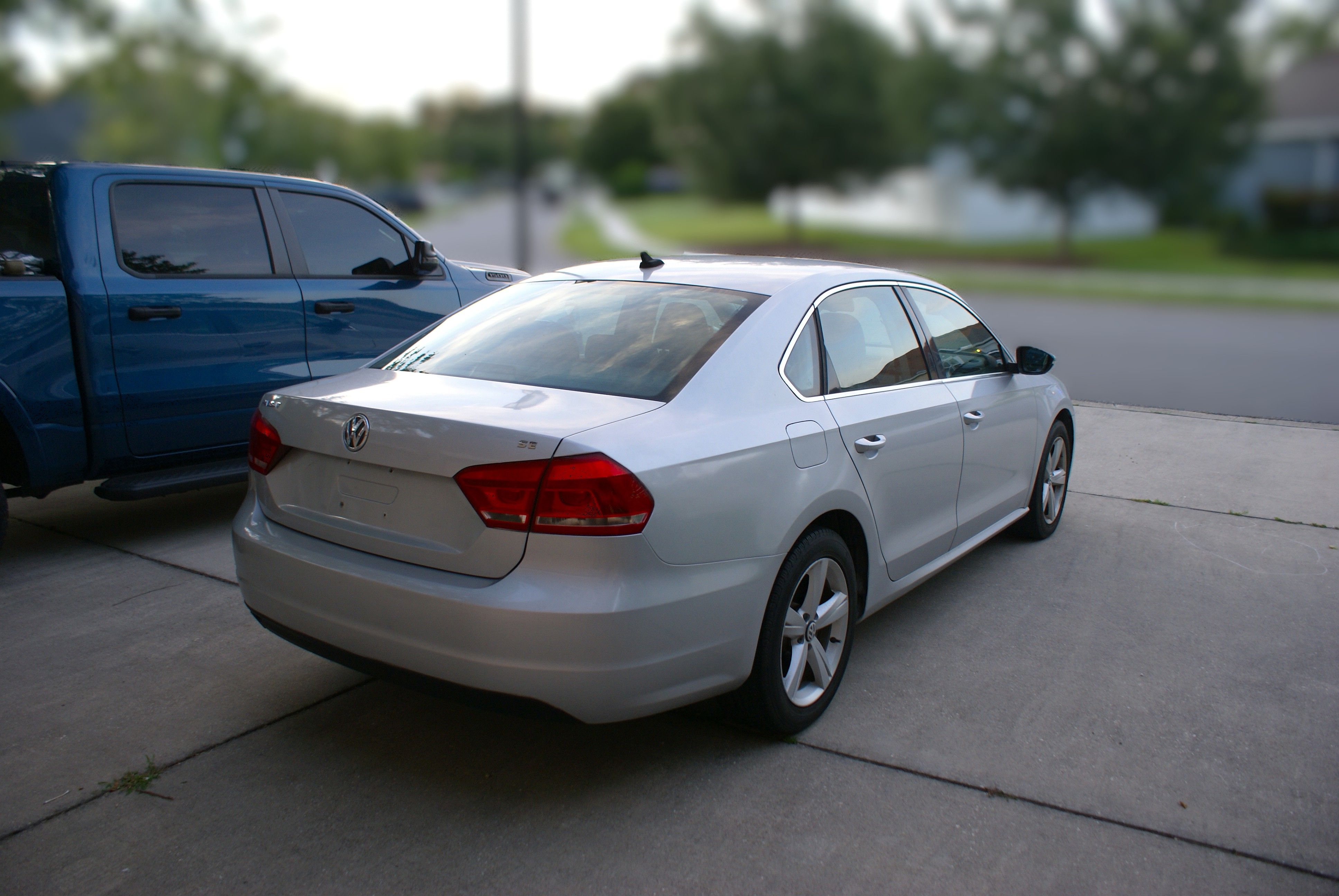 Used 2012 Volkswagen Passat 2.5 SE FWD image 6