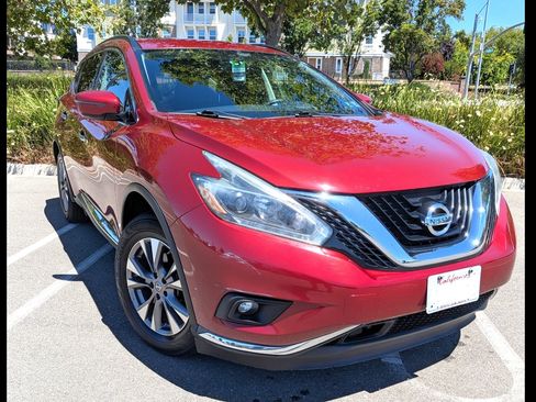 Used 2018 Nissan Murano SV FWD image 1