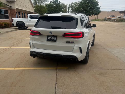 Used 2022 BMW X5 M w/ Competition Package 2 AWD/4WD image 5