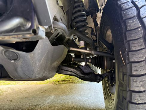 Used 2014 Toyota FJ Cruiser 4WD image 25