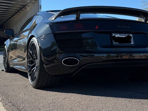 Used 2012 Audi R8 V10 image 4