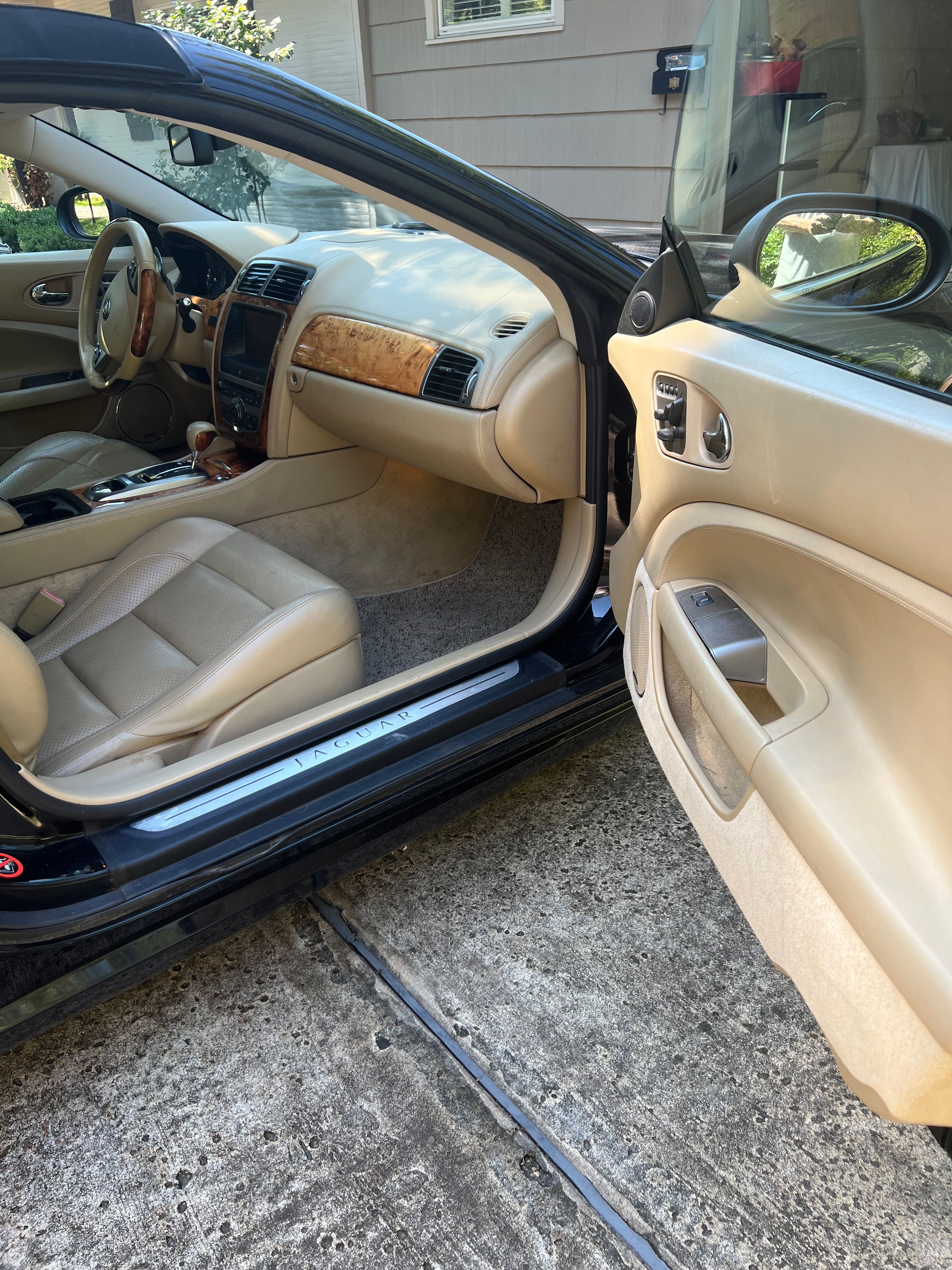 Used 2007 Jaguar XK Convertible RWD image 9