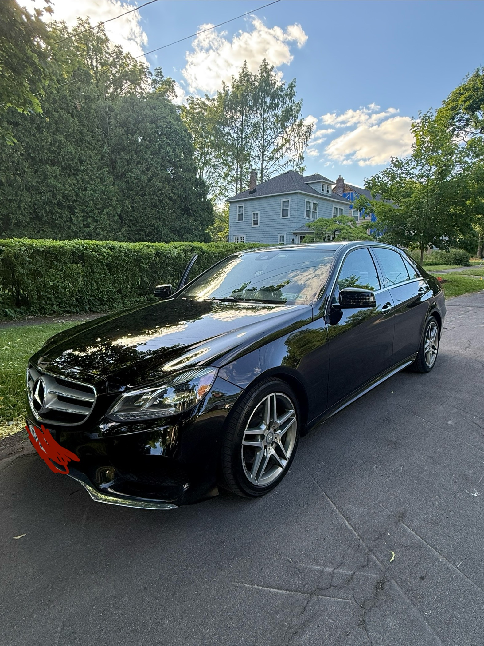Used 2016 Mercedes-Benz E 350 4MATIC Sedan image 1