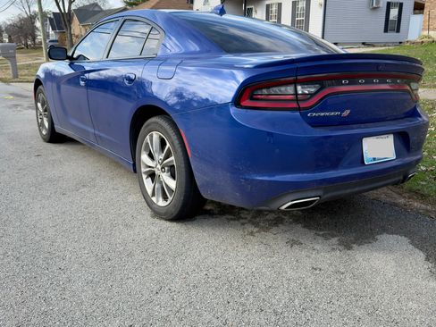 Used 2020 Dodge Charger SXT w/ Cold Weather Package image 4
