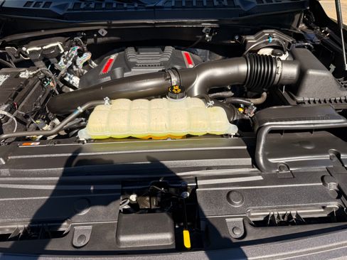 Used 2019 Ford F150 Raptor w/ Equipment Group 802A Luxury image 11