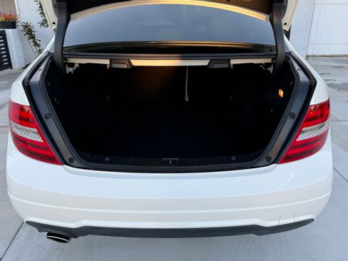 Used 2012 Mercedes-Benz C 250 Sedan image 6