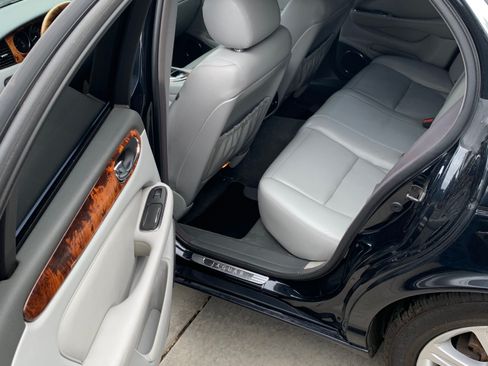 Used 2004 Jaguar XJ8 RWD image 11