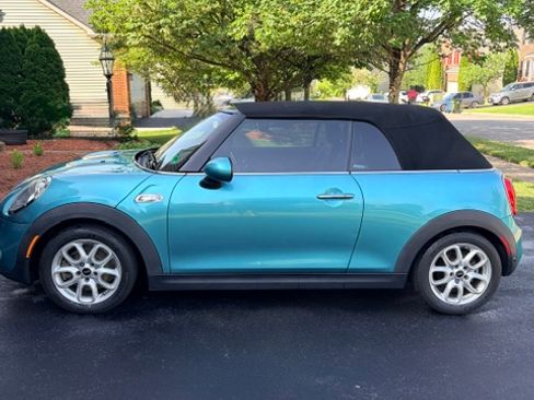 Used 2017 MINI Cooper S FWD image 2