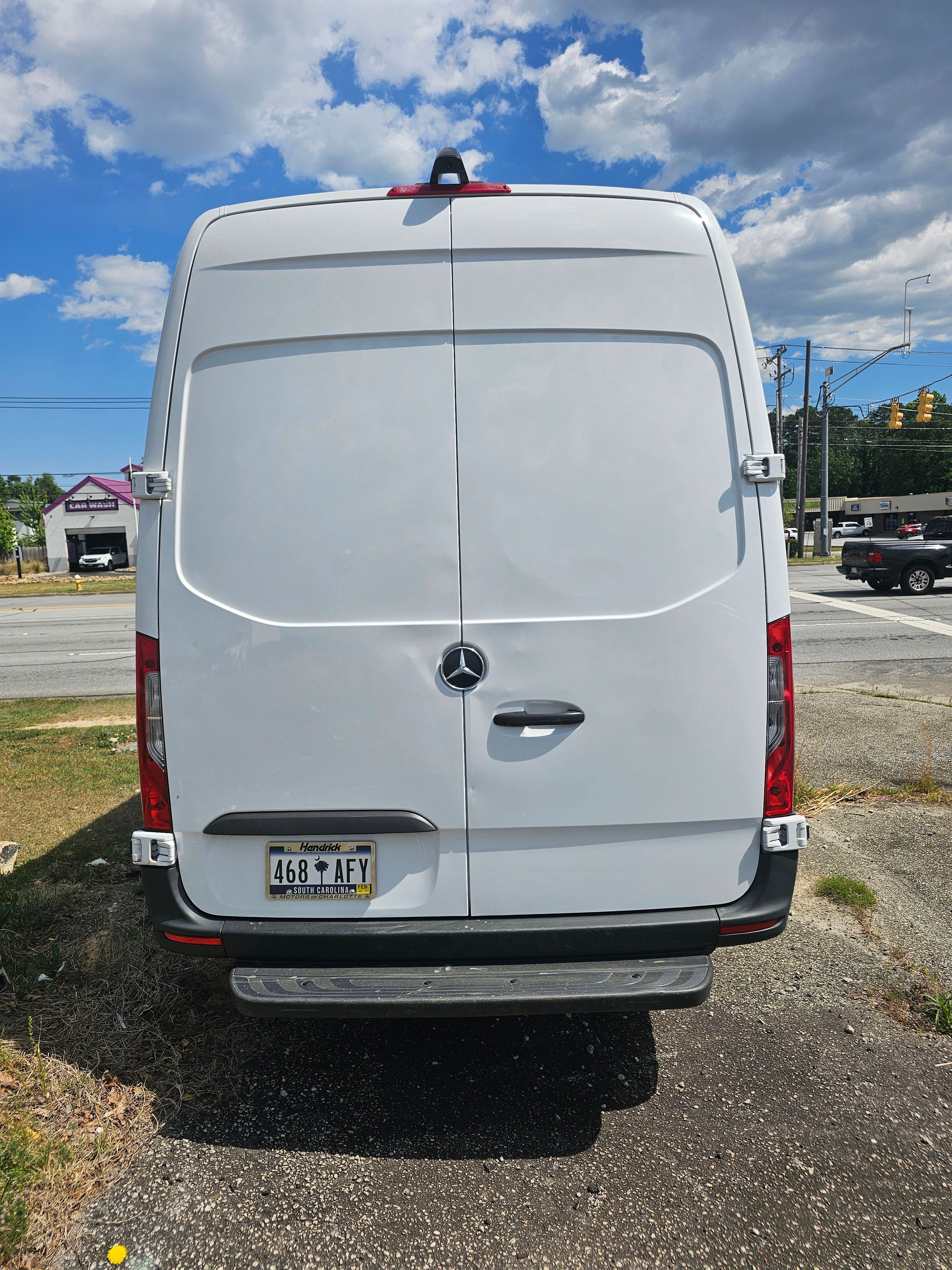 Used 2023 Mercedes-Benz Sprinter 1500 image 5