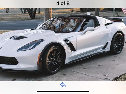 Used 2019 Chevrolet Corvette Z06 w/ Z07 Performance Package image 1