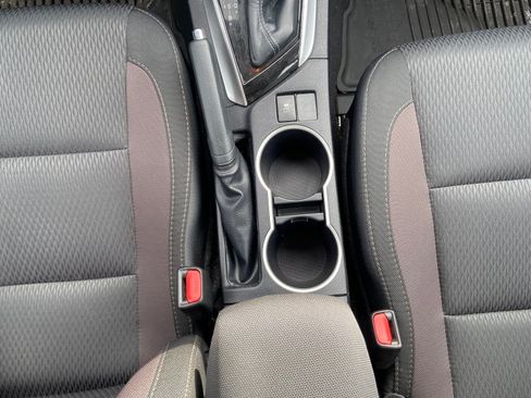 Used 2019 Toyota Corolla LE image 16