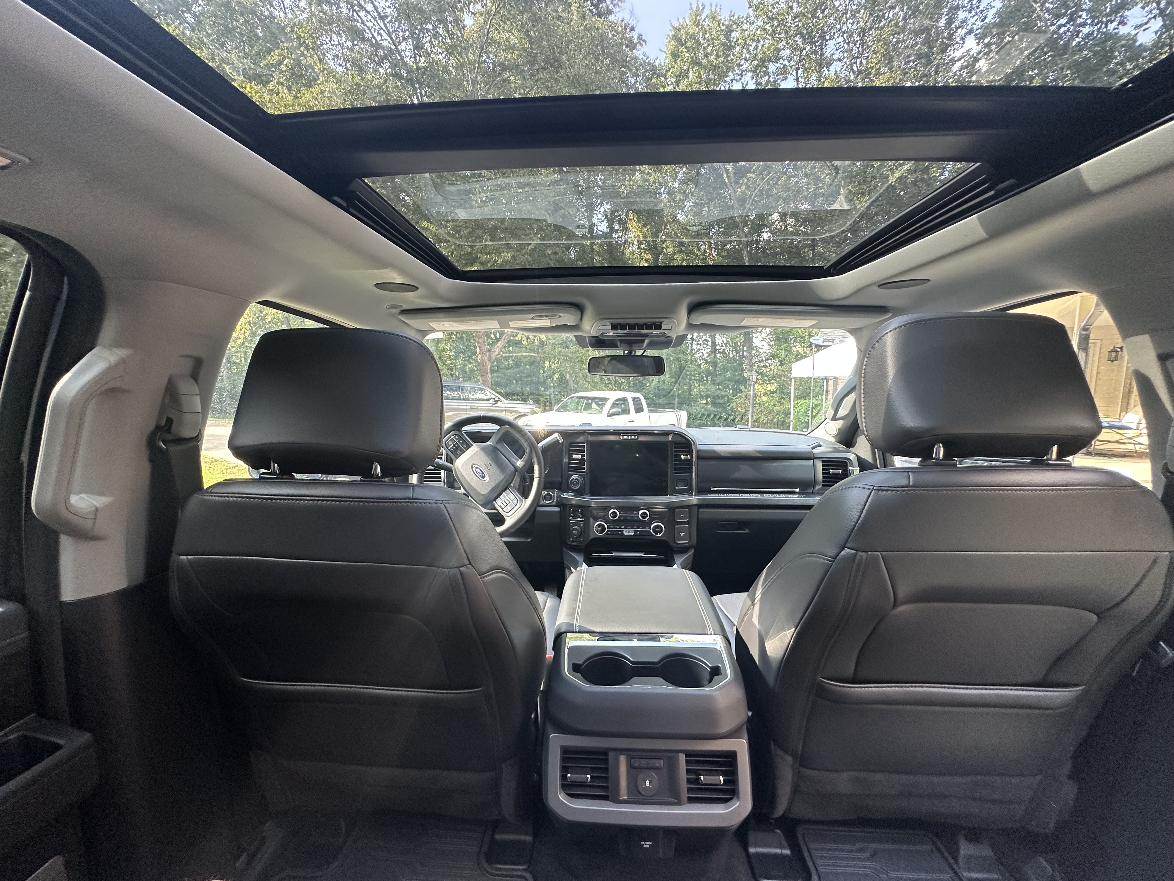 Used 2025 Ford F250 Lariat w/ Lariat Ultimate Package AWD/4WD image 16