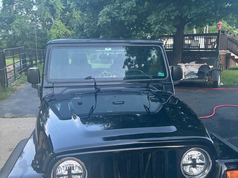 Used 2004 Jeep Wrangler X w/ Wheel Plus Group AWD/4WD image 11