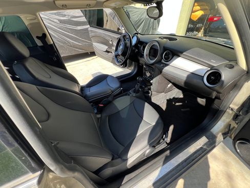 Used 2011 MINI Cooper Hardtop FWD image 10