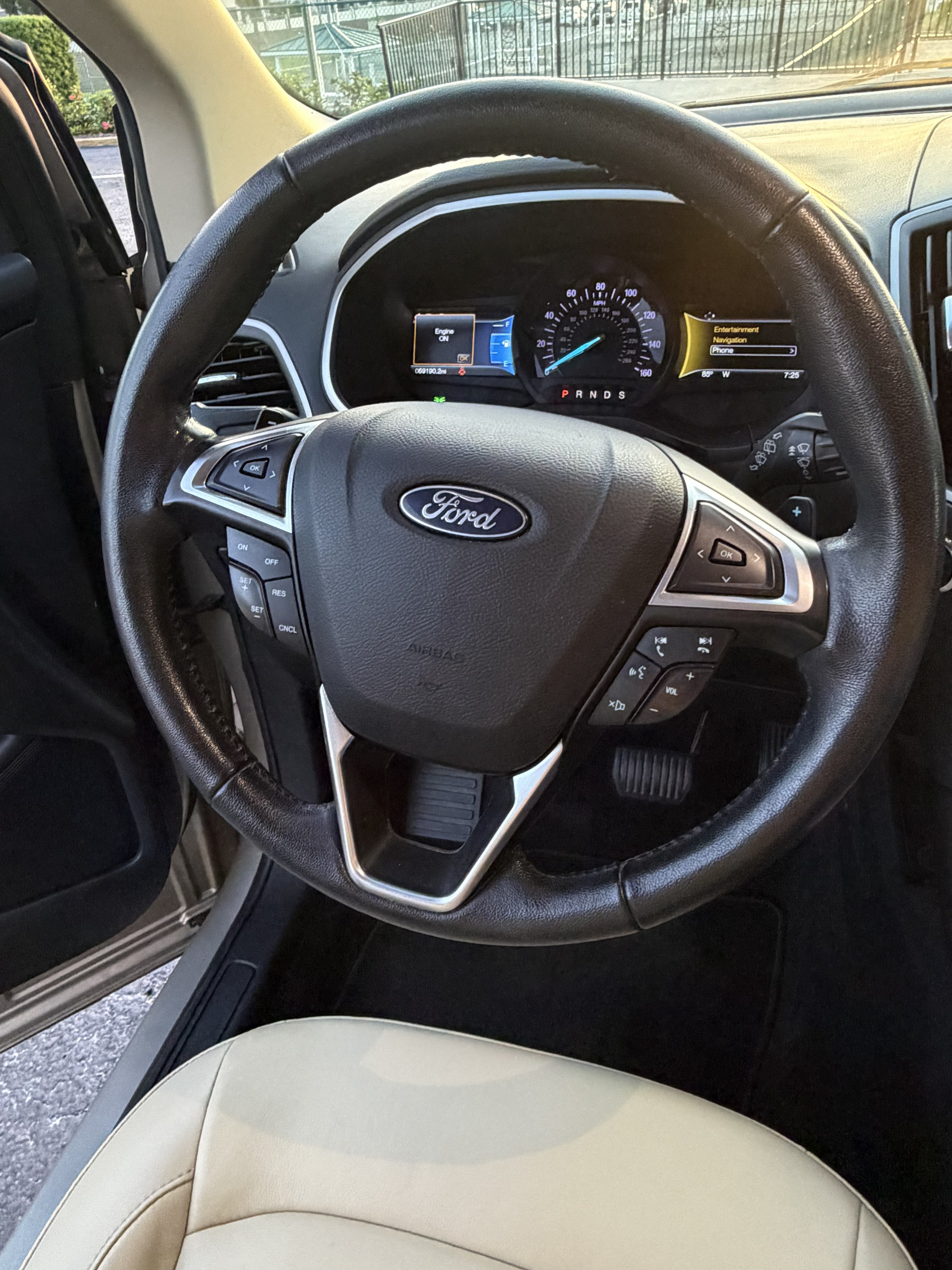 Used 2018 Ford Edge SEL w/ Equipment Group 201A FWD image 22