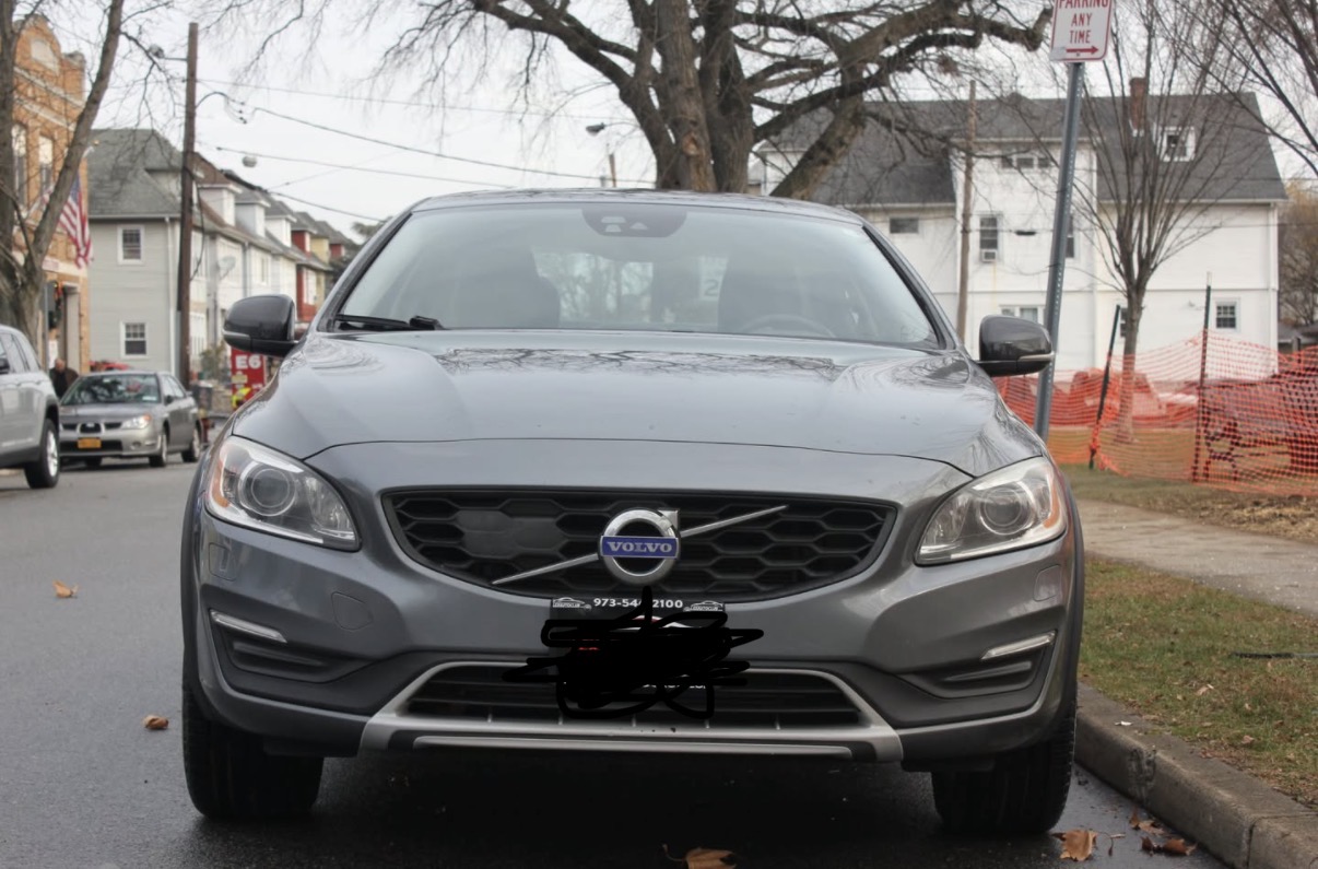 Used 2017 Volvo S60 T5 Cross Country Platinum AWD/4WD image 2