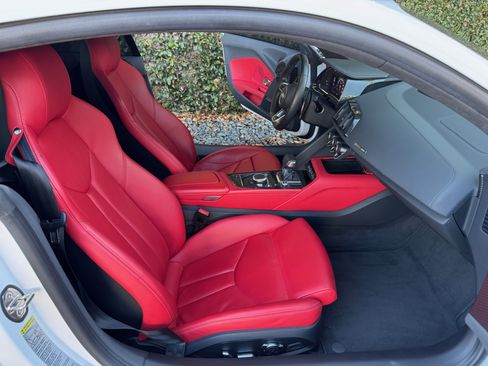 Used 2021 Audi R8 V10 w/ Premium Package image 22