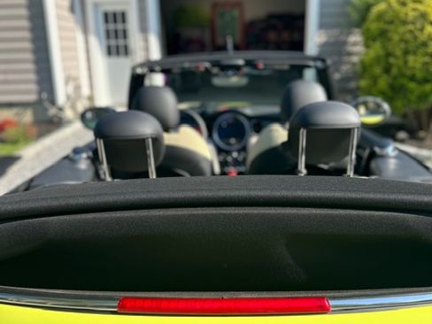 Used 2024 MINI Cooper S w/ Signature Upholstery Package image 6