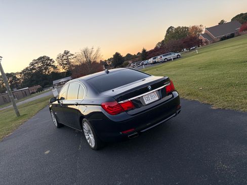 Used 2012 BMW 750Li image 2
