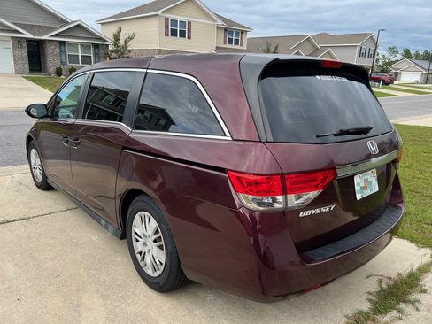 Used 2014 Honda Odyssey LX image 4