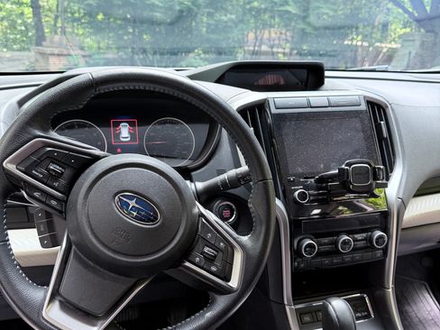 Used 2021 Subaru Ascent Premium w/ Convenience Package AWD/4WD image 11
