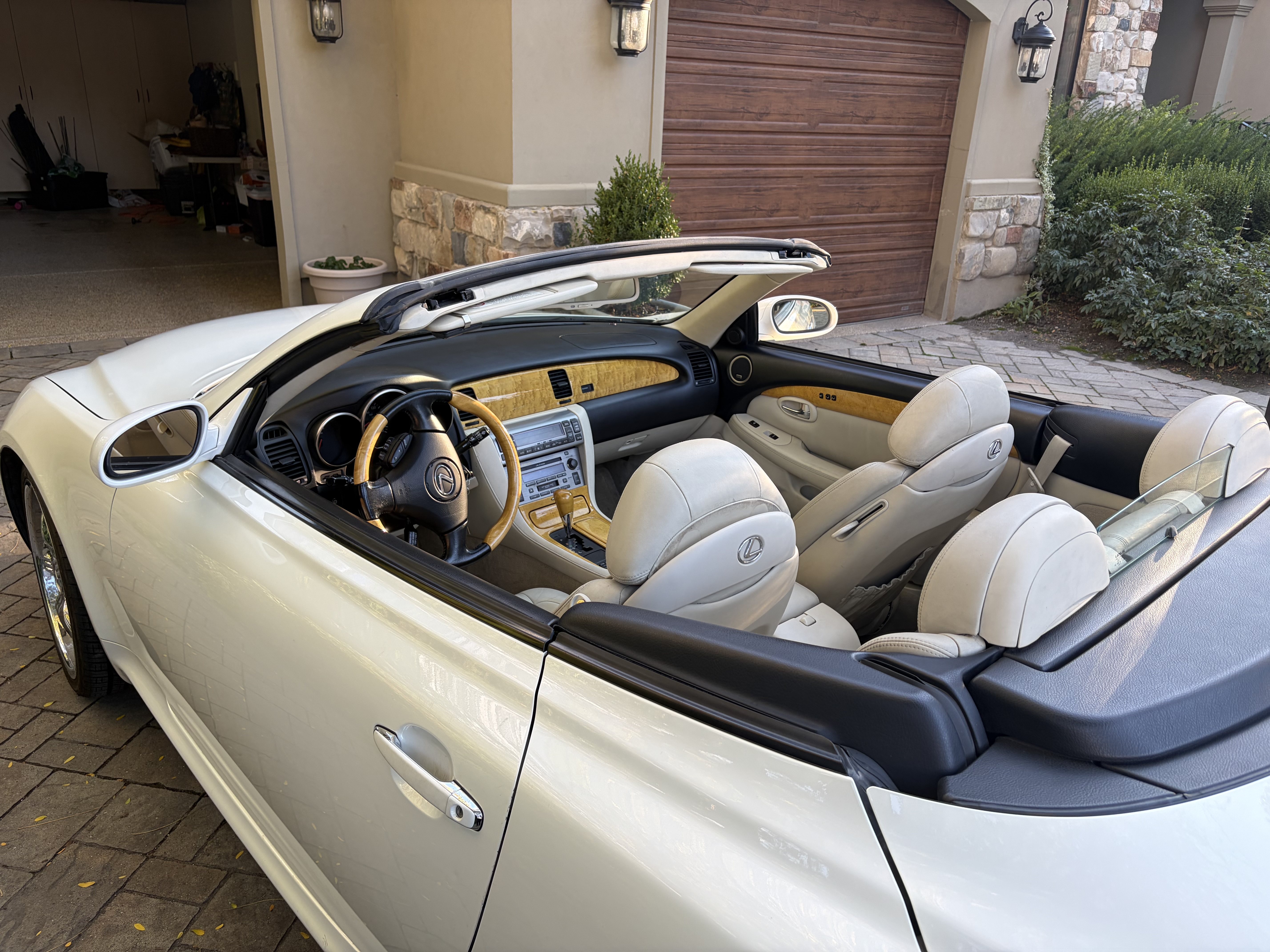 Used 2002 Lexus SC 430 Convertible RWD image 5