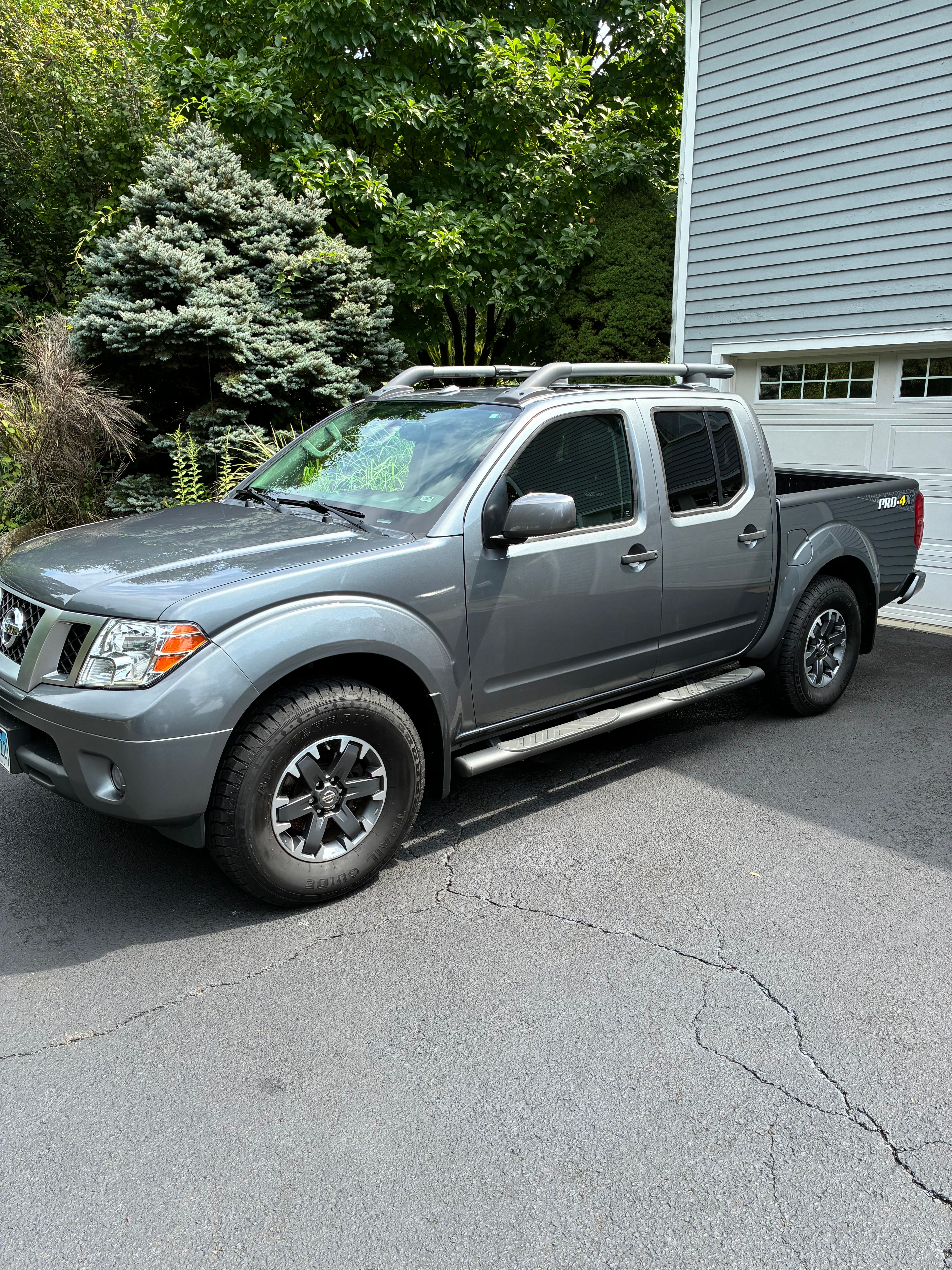 Used 2018 Nissan Frontier PRO-4X w/ Pro-4x Luxury Package AWD/4WD image 1