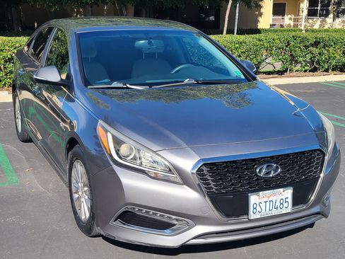 Used 2017 Hyundai Sonata SE image 4