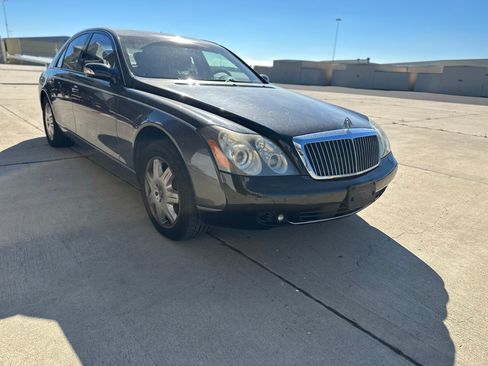 Used 2005 Maybach 57 RWD image 13