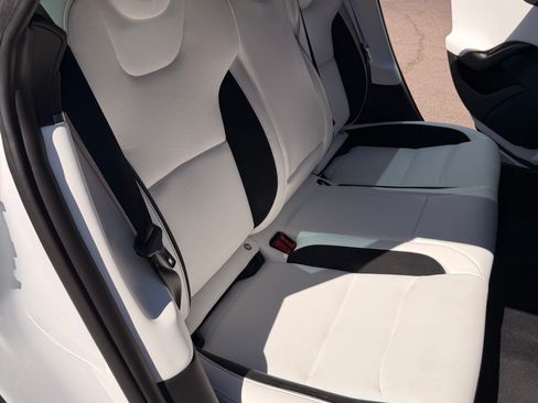 Used 2024 Tesla Model S Plaid image 18