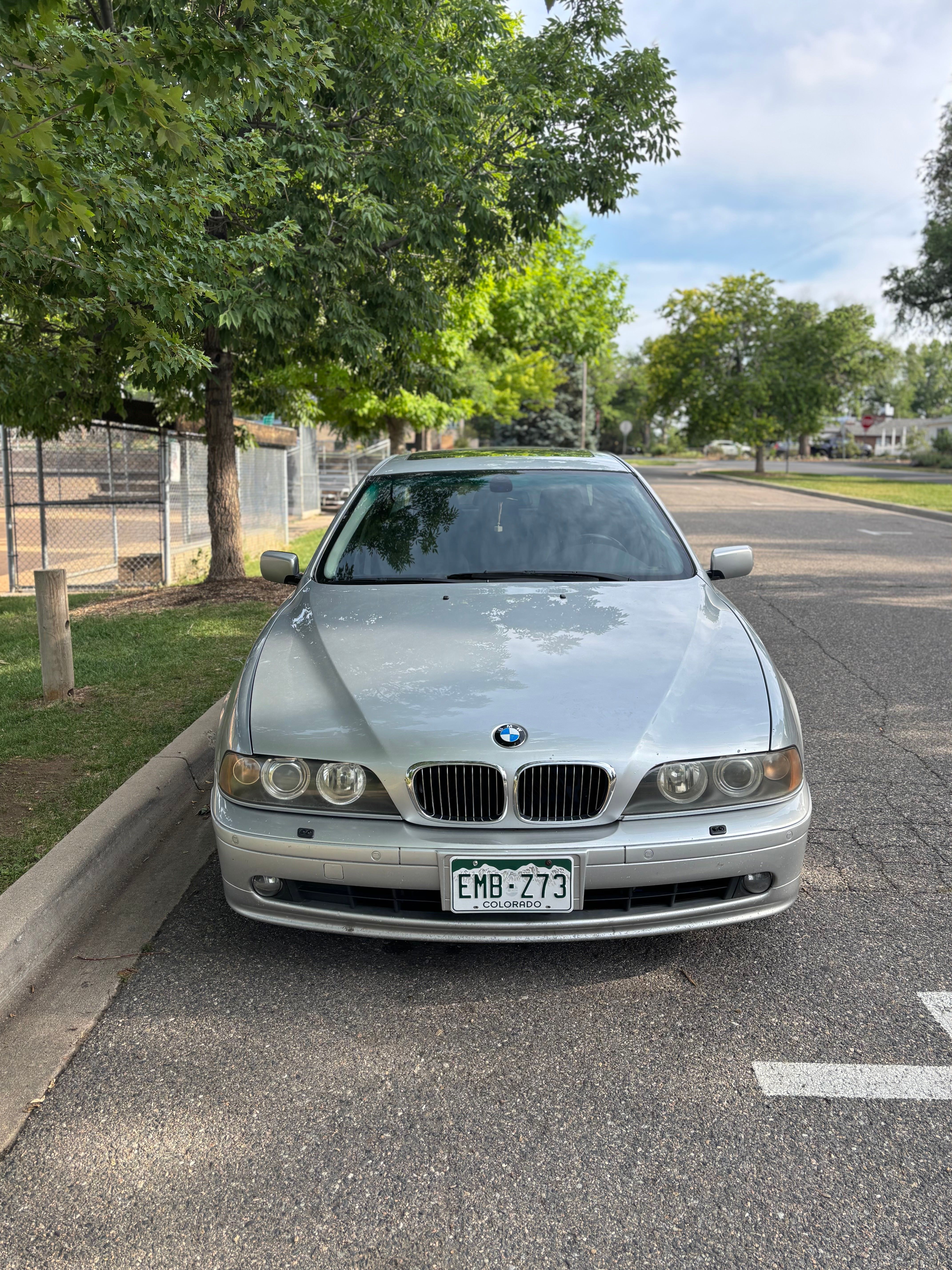 Used 2001 BMW 540i Sedan RWD image 2