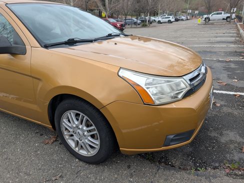 Used 2009 Ford Focus SE image 12