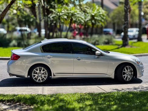 Used 2013 INFINITI G37 Journey w/ Premium Pkg RWD image 6