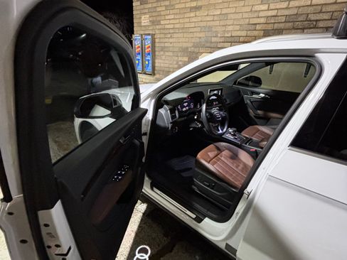 Used 2019 Audi Q5 2.0T Premium Plus image 2